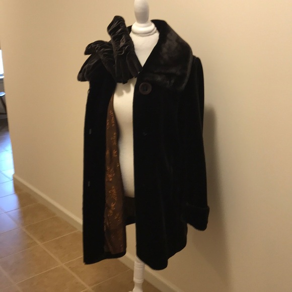 Faux fur coat plus velvet gloves - Picture 2 of 7